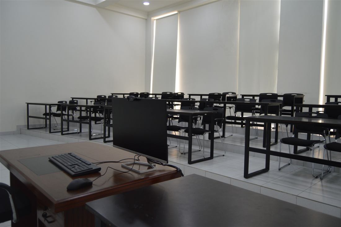 A modern smart classroom at Al-Qadir University