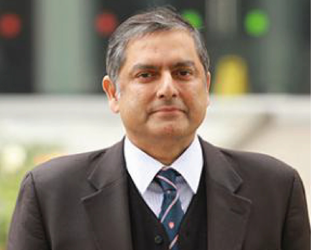 Dr. Arif Nazir Butt